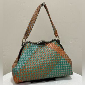 Colorblock Woven Cowhide Handmade Custom Metal Frame Handbag, Multi Use Style